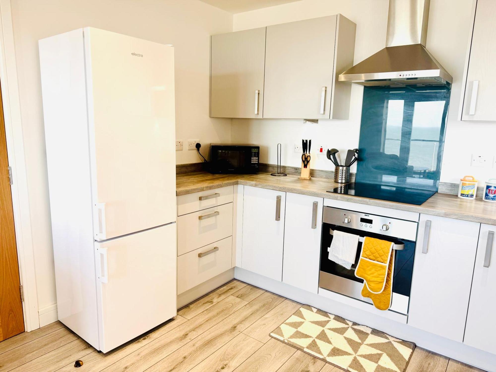 Lovely New 2 Bedroom Condo With Stunning Seaviews Penmaenmawr Exterior photo