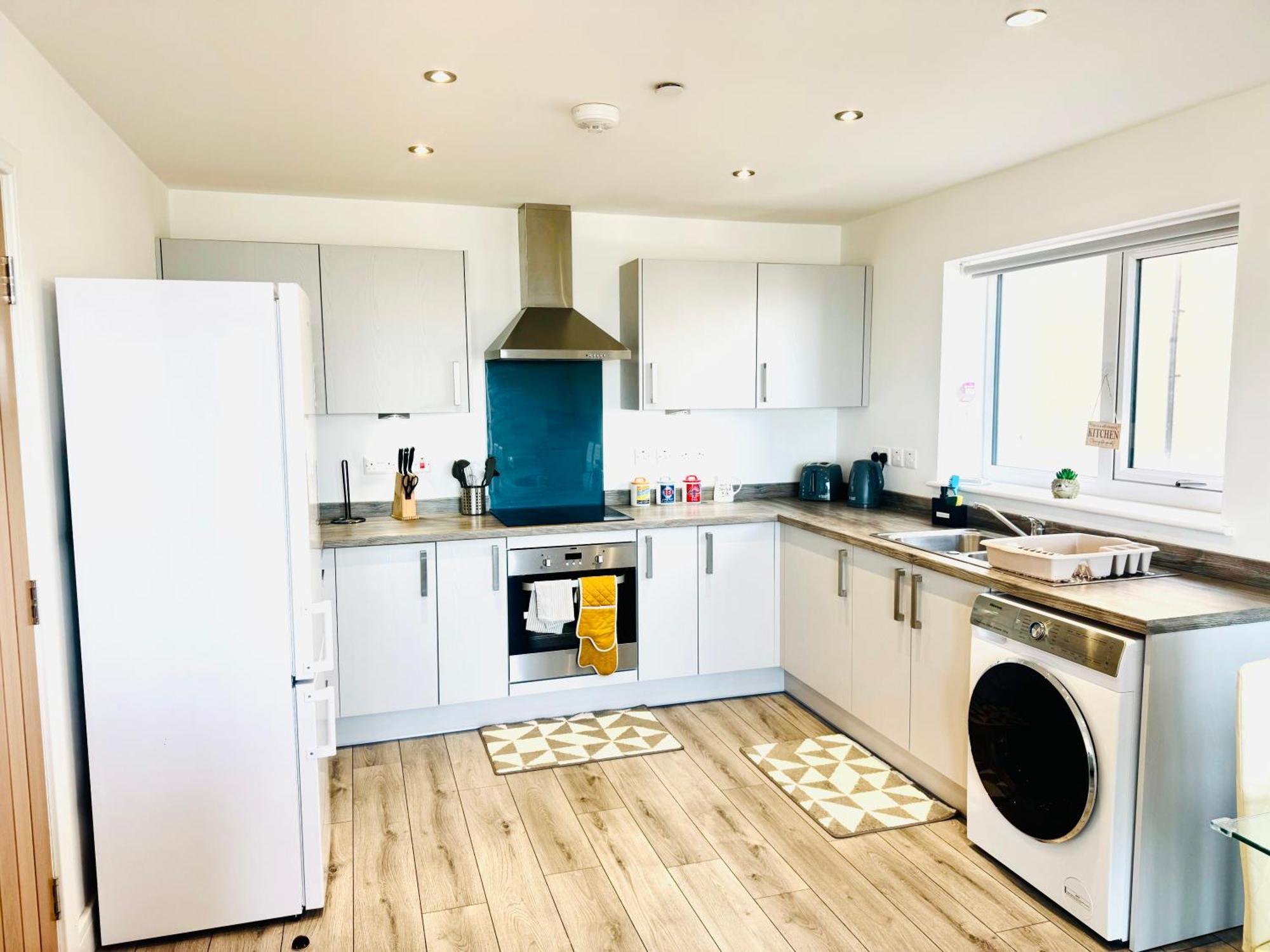 Lovely New 2 Bedroom Condo With Stunning Seaviews Penmaenmawr Exterior photo